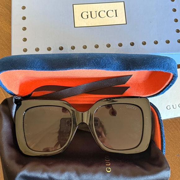 Gucci Sunglasses - Picture 1 of 8